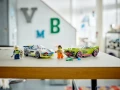 Lego CITY Pościg radiowozu za muscle carem - 60415