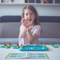 Smart Games Dinozaury Tajemnicza Wyspa - gry logiczne dla dzieci 6+ IUVI Games (PL)