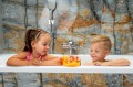 Mydelniczka z kaczuszkami + musująca kula do kąpieli - Mom's Care